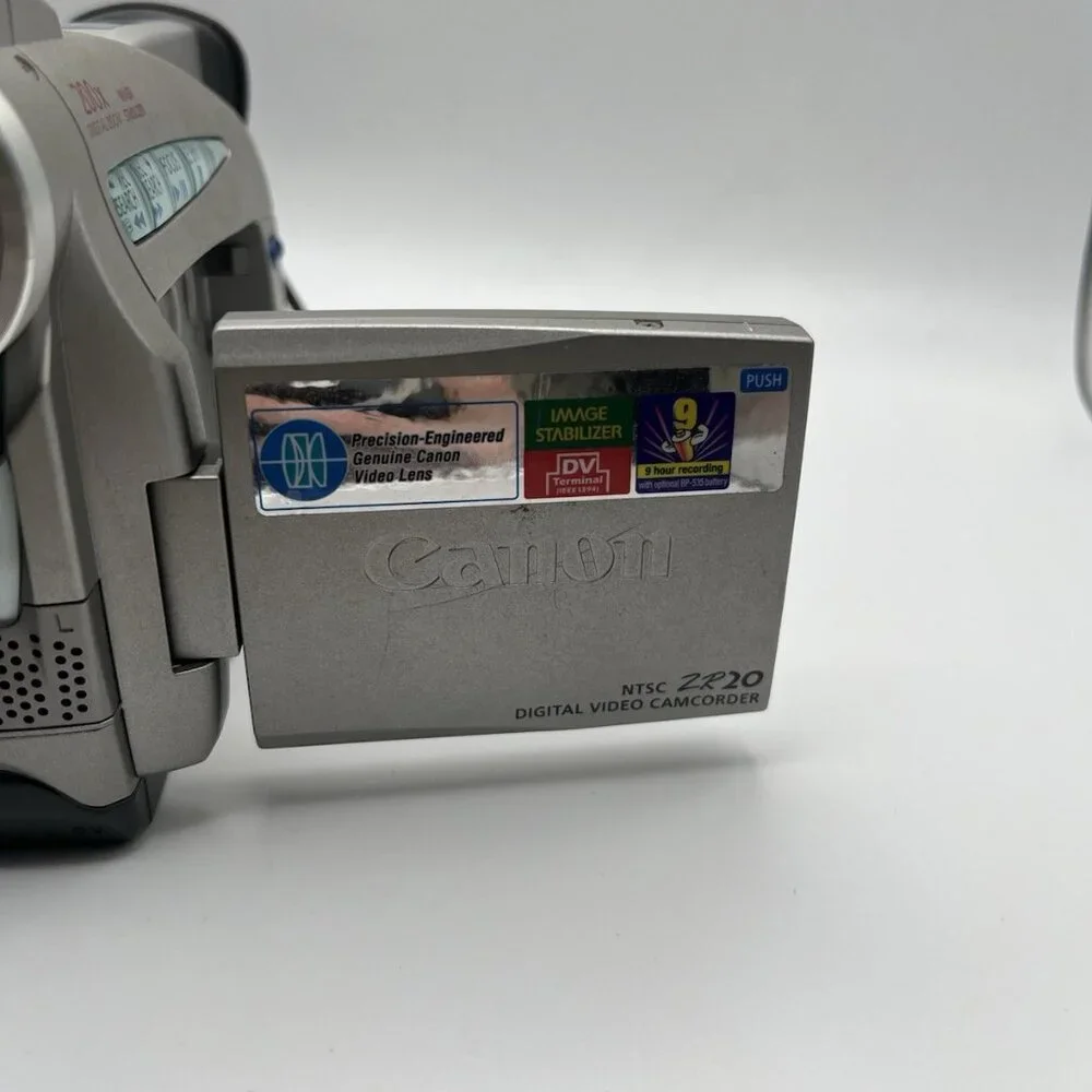 Canon ZR20 MiniDV Flip LCD Camcorder Digital Video Camera W/ Remote FOR PARTS